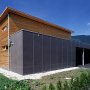 ArchitektInnen / KünstlerInnen: LP architektur ZT GmbH<br>Projekt: Haus T.<br>Aufnahmedatum: 08/02<br>Format: 6x9cm C-Dia<br>Lieferformat: Dia-Duplikat<br>Bestell-Nummer: 020808-01<br>