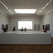 ArchitektInnen / KünstlerInnen: O&O Baukunst Ziviltechniker GesmbH<br>Projekt: MuseumsQuartier Wien - Leopold Museum<br>Aufnahmedatum: 08/02<br>Format: 6x9cm C-Dia<br>Lieferformat: Dia-Duplikat, Scan 300 dpi<br>Bestell-Nummer: 020800-11<br>