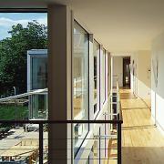 ArchitektInnen / KünstlerInnen: Georg W. Reinberg<br>Projekt: Haus A.<br>Aufnahmedatum: 05/02<br>Format: 6x9cm C-Dia<br>Lieferformat: Dia-Duplikat, 500px<br>Bestell-Nummer: 020517-07<br>
