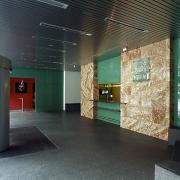ArchitektInnen / KünstlerInnen: HNP architects ZT GmbH<br>Projekt: Nestle Lobby<br>Aufnahmedatum: 07/02<br>Format: 4x5'' C-Dia<br>Lieferformat: Dia-Duplikat, Scan 300 dpi<br>Bestell-Nummer: 020724-01<br>