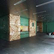 ArchitektInnen / KünstlerInnen: HNP architects ZT GmbH<br>Projekt: Nestle Lobby<br>Aufnahmedatum: 07/02<br>Format: 4x5'' C-Dia<br>Lieferformat: Dia-Duplikat, Scan 300 dpi<br>Bestell-Nummer: 020724-02<br>