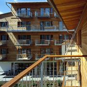 ArchitektInnen / KünstlerInnen: Johannes Kastner-Lanjus<br>Projekt: Seniorenzentrum Weiz<br>Aufnahmedatum: 05/02<br>Format: 6x9cm C-Dia<br>Lieferformat: Dia-Duplikat, 500px<br>Bestell-Nummer: 020530-09<br>