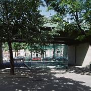 ArchitektInnen / KünstlerInnen: Valie Export<br>Projekt: Der transparente Raum<br>Aufnahmedatum: 07/01<br>Format: 6x9cm C-Dia<br>Lieferformat: Dia-Duplikat, Scan 300 dpi<br>Bestell-Nummer: 010710-02<br>