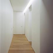 ArchitektInnen / KünstlerInnen: BEHF Architects Ebner Hasenauer Ferenczy ZT GmbH<br>Projekt: Wohnung Rutter<br>Aufnahmedatum: 07/01<br>Format: 6x9cm C-Neg<br>Lieferformat: C-Print, Scan 300 dpi<br>Bestell-Nummer: 010719-08<br>