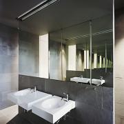 ArchitektInnen / KünstlerInnen: BEHF Architects Ebner Hasenauer Ferenczy ZT GmbH<br>Projekt: Wohnung Rutter<br>Aufnahmedatum: 07/01<br>Format: 6x9cm C-Neg<br>Lieferformat: C-Print, Scan 300 dpi<br>Bestell-Nummer: 010719-12<br>