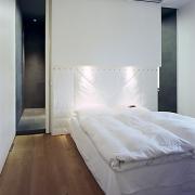 ArchitektInnen / KünstlerInnen: BEHF Architects Ebner Hasenauer Ferenczy ZT GmbH<br>Projekt: Wohnung Rutter<br>Aufnahmedatum: 07/01<br>Format: 6x9cm C-Neg<br>Lieferformat: C-Print, Scan 300 dpi<br>Bestell-Nummer: 010719-13<br>