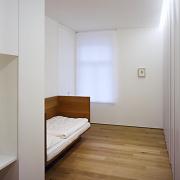 ArchitektInnen / KünstlerInnen: BEHF Architects Ebner Hasenauer Ferenczy ZT GmbH<br>Projekt: Wohnung Rutter<br>Aufnahmedatum: 07/01<br>Format: 6x9cm C-Neg<br>Lieferformat: C-Print, Scan 300 dpi<br>Bestell-Nummer: 010719-15<br>