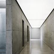 ArchitektInnen / KünstlerInnen: BEHF Architects Ebner Hasenauer Ferenczy ZT GmbH<br>Projekt: Halle Rigler<br>Aufnahmedatum: 08/01<br>Format: 6x9cm C-Neg<br>Lieferformat: C-Print, SW-Print, Scan 300 dpi<br>Bestell-Nummer: 010815-12<br>