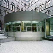 ArchitektInnen / KünstlerInnen: Oliver Kaufmann<br>Projekt: Rondo Rathaus<br>Aufnahmedatum: 10/00<br>Format: 6x9cm C-Neg<br>Lieferformat: C-Print, SW-Print, Scan 300 dpi<br>Bestell-Nummer: 001025-07<br>