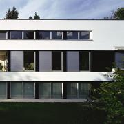 ArchitektInnen / KünstlerInnen: Walter Stelzhammer<br>Projekt: Haus St.<br>Aufnahmedatum: 10/00<br>Format: 6x9cm C-Dia<br>Lieferformat: Dia-Duplikat, C-Print, Scan 300 dpi<br>Bestell-Nummer: 001010-01<br>