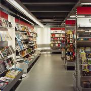 ArchitektInnen / KünstlerInnen: BEHF Architects Ebner Hasenauer Ferenczy ZT GmbH<br>Projekt: Libro Graz<br>Aufnahmedatum: 08/00<br>Format: 6x9cm C-Neg<br>Lieferformat: C-Print, Scan 300 dpi<br>Bestell-Nummer: 000818-12<br>