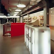 ArchitektInnen / KünstlerInnen: BEHF Architects Ebner Hasenauer Ferenczy ZT GmbH<br>Projekt: Libro Graz<br>Aufnahmedatum: 08/00<br>Format: 6x9cm C-Neg<br>Lieferformat: C-Print, SW-Print, Scan 300 dpi<br>Bestell-Nummer: 000818-03<br>
