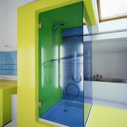 ArchitektInnen / KünstlerInnen: the unit<br>Projekt: Badezimmer Citronic<br>Aufnahmedatum: 04/01<br>Format: 6x9cm C-Dia<br>Lieferformat: Dia-Duplikat, Scan 300 dpi<br>Bestell-Nummer: 010419-09<br>