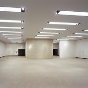 ArchitektInnen / KünstlerInnen: O&O Baukunst Ziviltechniker GesmbH<br>Projekt: MuseumsQuartier Wien - Kunsthalle<br>Aufnahmedatum: 12/00<br>Format: 6x9cm C-Dia<br>Lieferformat: Dia-Duplikat, C-Print, Scan 300 dpi<br>Bestell-Nummer: 001222-39<br>