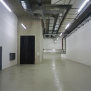 ArchitektInnen / KünstlerInnen: O&O Baukunst Ziviltechniker GesmbH<br>Projekt: MuseumsQuartier Wien - Kunsthalle<br>Aufnahmedatum: 12/00<br>Format: 6x9cm C-Dia<br>Lieferformat: Dia-Duplikat, C-Print, Scan 300 dpi<br>Bestell-Nummer: 001222-40<br>