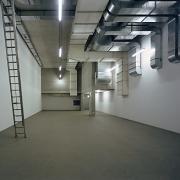 ArchitektInnen / KünstlerInnen: O&O Baukunst Ziviltechniker GesmbH<br>Projekt: MuseumsQuartier Wien - Kunsthalle<br>Aufnahmedatum: 12/00<br>Format: 6x9cm C-Dia<br>Lieferformat: Dia-Duplikat, C-Print, Scan 300 dpi<br>Bestell-Nummer: 001222-41<br>