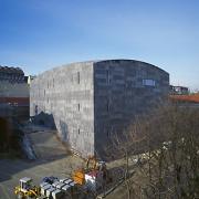 ArchitektInnen / KünstlerInnen: O&O Baukunst Ziviltechniker GesmbH<br>Projekt: MuseumsQuartier Wien - MUMOK<br>Aufnahmedatum: 12/00<br>Format: 6x9cm C-Dia<br>Lieferformat: Dia-Duplikat, C-Print, Scan 300 dpi<br>Bestell-Nummer: 001222-03<br>