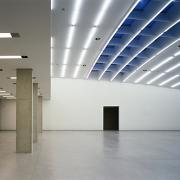 ArchitektInnen / KünstlerInnen: O&O Baukunst Ziviltechniker GesmbH<br>Projekt: MuseumsQuartier Wien - MUMOK<br>Aufnahmedatum: 12/00<br>Format: 6x9cm C-Dia<br>Lieferformat: Dia-Duplikat, C-Print, Scan 300 dpi<br>Bestell-Nummer: 001222-14<br>