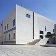 ArchitektInnen / KünstlerInnen: O&O Baukunst Ziviltechniker GesmbH<br>Projekt: MuseumsQuartier Wien - Leopold Museum<br>Aufnahmedatum: 06/01<br>Format: 6x9cm C-Dia<br>Lieferformat: Dia-Duplikat, C-Print, Scan 300 dpi<br>Bestell-Nummer: 010621-134<br>
