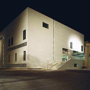 ArchitektInnen / KünstlerInnen: O&O Baukunst Ziviltechniker GesmbH<br>Projekt: MuseumsQuartier Wien - Leopold Museum<br>Aufnahmedatum: 06/01<br>Format: 6x9cm C-Dia<br>Lieferformat: Dia-Duplikat, C-Print, Scan 300 dpi<br>Bestell-Nummer: 010621-135<br>