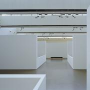 ArchitektInnen / KünstlerInnen: BEHF Architects Ebner Hasenauer Ferenczy ZT GmbH, BWM Architekten<br>Projekt: Shedhalle - zweigeschoßiger Einbau<br>Aufnahmedatum: 11/03<br>Format: 6x9cm C-Dia<br>Lieferformat: Dia-Duplikat, Scan 300 dpi<br>Bestell-Nummer: 031104-05<br>