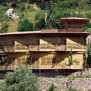ArchitektInnen / KünstlerInnen: Walter Stelzhammer<br>Projekt: Ferienhaus <br>Aufnahmedatum: 05/97<br>Format: 6x12cm C-Dia<br>Lieferformat: Scan 300 dpi, SW-Print<br>Bestell-Nummer: 970530-08<br>