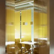 ArchitektInnen / KünstlerInnen: BEHF Architects Ebner Hasenauer Ferenczy ZT GmbH, Elisabeth Zimmermann<br>Projekt: Yellow 2<br>Aufnahmedatum: 03/04<br>Format: 6x9cm C-Neg<br>Lieferformat: Scan 300 dpi<br>Bestell-Nummer: 040302-12<br>