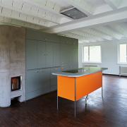ArchitektInnen / KünstlerInnen: gharakhanzadeh sandbichler architekten zt gmbh<br>Projekt: Wohnung B.<br>Aufnahmedatum: 05/04<br>Format: 6x9cm C-Dia<br>Lieferformat: Scan 300 dpi<br>Bestell-Nummer: 040504-02<br>