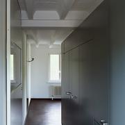 ArchitektInnen / KünstlerInnen: gharakhanzadeh sandbichler architekten zt gmbh<br>Projekt: Wohnung B.<br>Aufnahmedatum: 05/04<br>Format: 6x9cm C-Dia<br>Lieferformat: Scan 300 dpi<br>Bestell-Nummer: 040504-08<br>