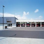 ArchitektInnen / KünstlerInnen: Christoph Karl, Andreas Bremhorst, kub a Karl und Bremhorst Architekten<br>Projekt: Feuerwehr Pottendorf<br>Aufnahmedatum: 05/04<br>Format: 6x9cm C-Dia<br>Lieferformat: Dia-Duplikat, Scan 300 dpi<br>Bestell-Nummer: 040512-03B<br>