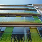 ArchitektInnen / KünstlerInnen: querkraft architekten, Doris Haidvogl<br>Projekt: Wohnbau Leebgasse<br>Aufnahmedatum: 08/04<br>Format: 6x9cm C-Dia<br>Lieferformat: Scan 300 dpi<br>Bestell-Nummer: 040805-06<br>