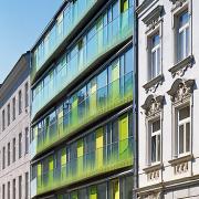 ArchitektInnen / KünstlerInnen: querkraft architekten, Doris Haidvogl<br>Projekt: Wohnbau Leebgasse<br>Aufnahmedatum: 08/04<br>Format: 6x9cm C-Dia<br>Lieferformat: Scan 300 dpi<br>Bestell-Nummer: 040805-03<br>