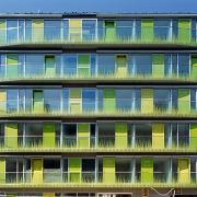 ArchitektInnen / KünstlerInnen: querkraft architekten, Doris Haidvogl<br>Projekt: Wohnbau Leebgasse<br>Aufnahmedatum: 08/04<br>Format: 6x9cm C-Dia<br>Lieferformat: Scan 300 dpi<br>Bestell-Nummer: 040805-04<br>