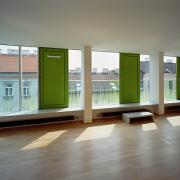 ArchitektInnen / KünstlerInnen: querkraft architekten, Doris Haidvogl<br>Projekt: Wohnbau Leebgasse<br>Aufnahmedatum: 08/04<br>Format: 6x9cm C-Dia<br>Lieferformat: Scan 300 dpi<br>Bestell-Nummer: 040805-08B<br>