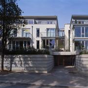 ArchitektInnen / KünstlerInnen: Alois Neururer<br>Projekt: Wohnbau<br>Aufnahmedatum: 03/03<br>Format: 6x9cm C-Dia<br>Lieferformat: Scan 300 dpi<br>Bestell-Nummer: 030327-02<br>