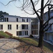 ArchitektInnen / KünstlerInnen: Alois Neururer<br>Projekt: Wohnbau<br>Aufnahmedatum: 03/03<br>Format: 6x9cm C-Dia<br>Lieferformat: Scan 300 dpi<br>Bestell-Nummer: 030327-07<br>