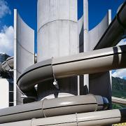 ArchitektInnen / KünstlerInnen: Martin Kohlbauer<br>Projekt: Alpen Therme Gastein<br>Aufnahmedatum: 06/04<br>Format: 6x9cm C-Dia<br>Lieferformat: Dia-Duplikat, Scan 300 dpi<br>Bestell-Nummer: 040608-20<br>
