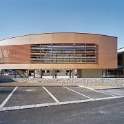 ArchitektInnen / KünstlerInnen: Johannes Zieser<br>Projekt: Gemeindezentrum Stephanshart<br>Aufnahmedatum: 09/04<br>Format: 6x9cm C-Dia<br>Lieferformat: Dia-Duplikat, Scan 300 dpi<br>Bestell-Nummer: 040907-11<br>