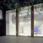 ArchitektInnen / KünstlerInnen: EOOS<br>Projekt: A1-Lounge<br>Aufnahmedatum: 09/04<br>Format: 6x9cm C-Neg<br>Lieferformat: Scan 300 dpi<br>Bestell-Nummer: 040914-07<br>