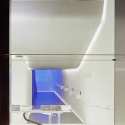 ArchitektInnen / KünstlerInnen: EOOS<br>Projekt: A1-Lounge<br>Aufnahmedatum: 09/04<br>Format: 6x9cm C-Neg<br>Lieferformat: Scan 300 dpi<br>Bestell-Nummer: 040914-08<br>