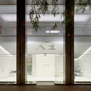 ArchitektInnen / KünstlerInnen: EOOS<br>Projekt: A1-Lounge<br>Aufnahmedatum: 09/04<br>Format: 6x9cm C-Neg<br>Lieferformat: Scan 300 dpi<br>Bestell-Nummer: 040914-20A<br>