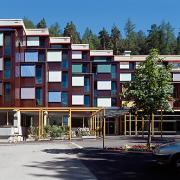 ArchitektInnen / KünstlerInnen: gharakhanzadeh sandbichler architekten zt gmbh<br>Projekt: Seniorenheim<br>Aufnahmedatum: 09/04<br>Format: 6x9cm C-Dia<br>Lieferformat: Dia-Duplikat, Scan 300 dpi<br>Bestell-Nummer: 040917-02B<br>