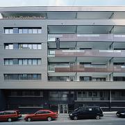 ArchitektInnen / KünstlerInnen: Ganahl Ifsits Architekten<br>Projekt: WHA Troststrasse<br>Aufnahmedatum: 10/04<br>Format: 6x9cm C-Dia<br>Lieferformat: Dia-Duplikat, Scan 300 dpi<br>Bestell-Nummer: 041007-04<br>