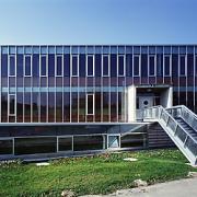 ArchitektInnen / KünstlerInnen: ARTEC Architekten<br>Projekt: Volksschule Zehdengasse<br>Aufnahmedatum: 10/96<br>Format: 6x12cm C-Dia<br>Lieferformat: C-Print, 500px<br>Bestell-Nummer: 961024-07<br>