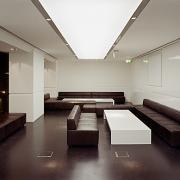 ArchitektInnen / KünstlerInnen: EOOS<br>Projekt: A1-Lounge<br>Aufnahmedatum: 09/04<br>Format: 6x9cm C-Neg<br>Lieferformat: C-Print, Scan 300 dpi<br>Bestell-Nummer: 040914-24<br>