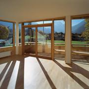 ArchitektInnen / KünstlerInnen: gharakhanzadeh sandbichler architekten zt gmbh<br>Projekt: Casa Nuova<br>Aufnahmedatum: 10/03<br>Format: 6x9cm C-Dia<br>Lieferformat: Dia-Duplikat, Scan 300 dpi<br>Bestell-Nummer: 031016-13<br>