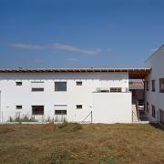 ArchitektInnen / KünstlerInnen: Walter Stelzhammer<br>Projekt: Seniorenwohnheim Pflanzlgründe<br>Aufnahmedatum: 09/04<br>Format: 6x9cm C-Dia<br>Lieferformat: Dia-Duplikat, Scan 300 dpi<br>Bestell-Nummer: 040902-02<br>