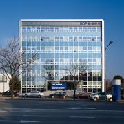 ArchitektInnen / KünstlerInnen: Walter Stelzhammer<br>Projekt: Beiersdorf<br>Aufnahmedatum: 03/05<br>Format: 6x9cm C-Dia<br>Lieferformat: Dia-Duplikat, Scan 300 dpi<br>Bestell-Nummer: 050314-02<br>
