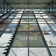 ArchitektInnen / KünstlerInnen: Walter Stelzhammer<br>Projekt: Baumax Wien22<br>Aufnahmedatum: 10/04<br>Format: 6x9cm C-Dia<br>Lieferformat: Dia-Duplikat, Scan 300 dpi<br>Bestell-Nummer: 041006-20<br>