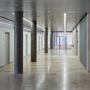 ArchitektInnen / KünstlerInnen: TREUSCH architecture<br>Projekt: Fachhochschule Wels<br>Aufnahmedatum: 03/05<br>Format: 6x9cm C-Dia<br>Lieferformat: Dia-Duplikat, Scan 300 dpi<br>Bestell-Nummer: 050311-15<br>